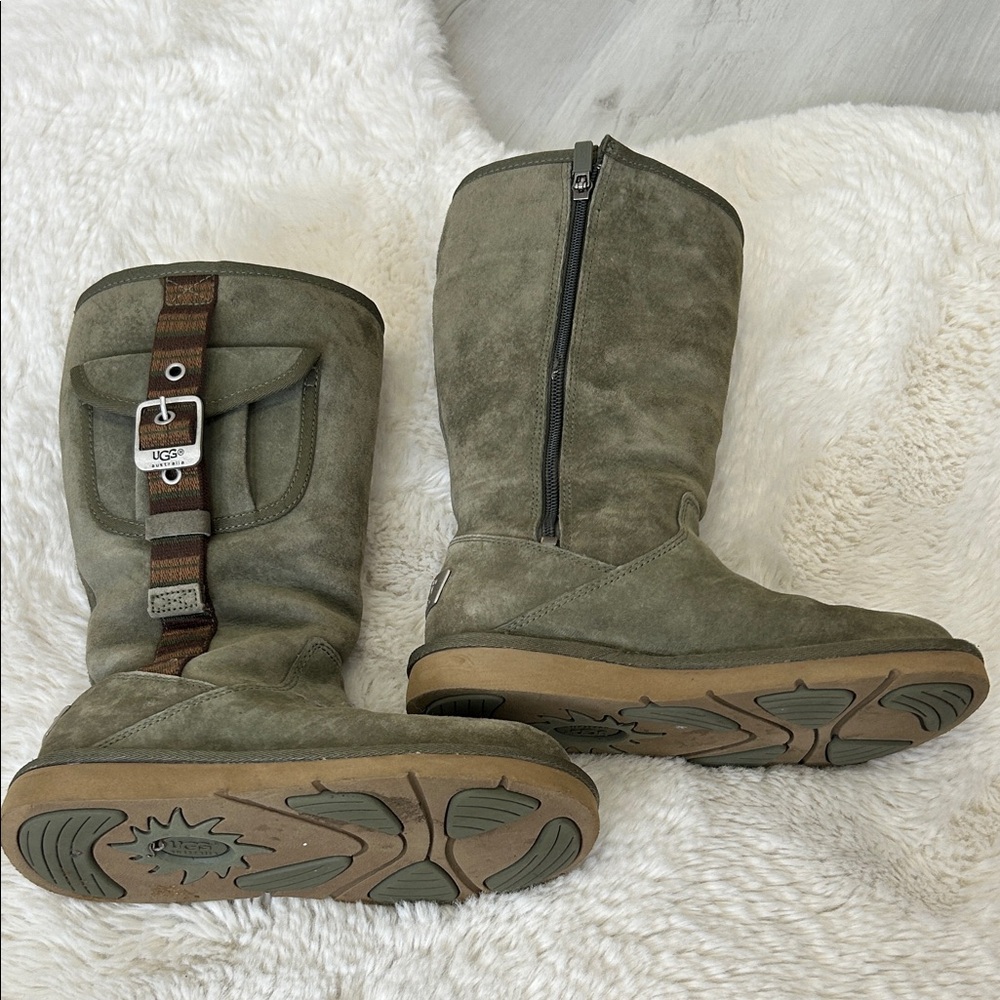 UGG Retro Cargo Boots Olive